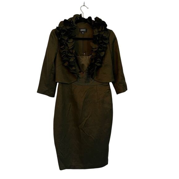 Adrianna Papell Dresses & Skirts - Adrianna PAPELL dark green shimmer Dress Size 4